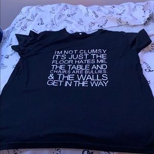 Short sleeve T-shirt with white writing